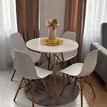 Nad Odra Apartment *